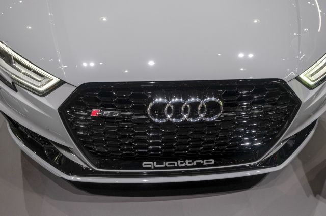         Audi