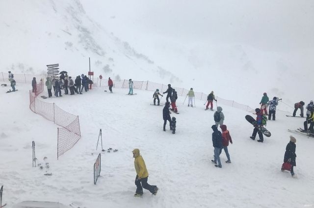 В Сочи 30 и 31 января катаются свыше 5,5 тысяч лыжников и сноубордистов
