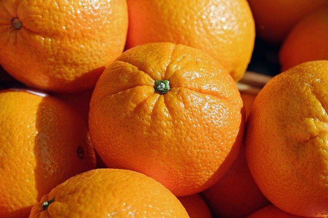 В порту Новороссийска задержали 117 тонн апельсинов из Египта