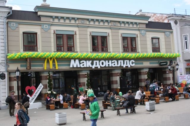 McDonald's приостанавливает работу 20 ресторанов в Казани