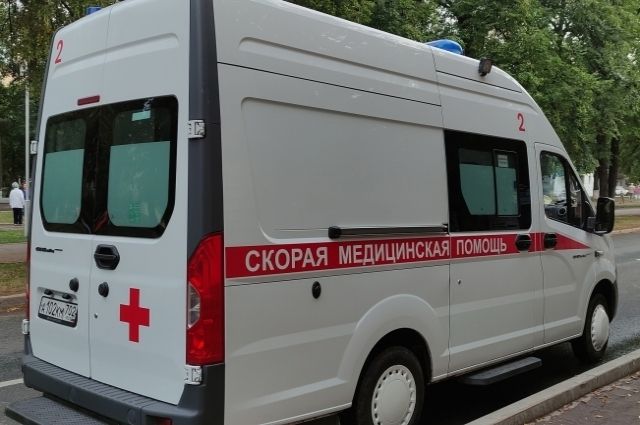 В Новосибирске автомобиль скорой помощи с пациентом попал в ДТП