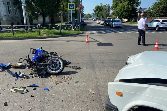 50-летний скутерист пострадал в ДТП в Майкопе