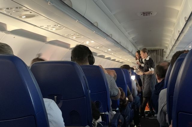 В аэропорту Махачкалы оштрафован закуривший в самолете пассажир