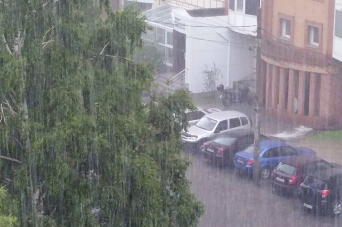 До конца суток восьмого июля в Краснодаре ожидаются ливни, грозы и град