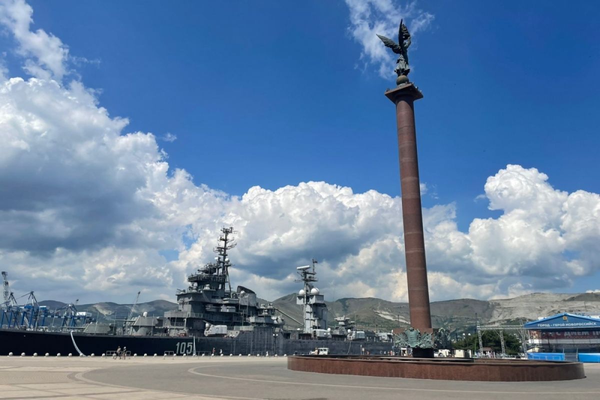 Парад в честь Дня военно-морского флота России прошел в Новороссийске