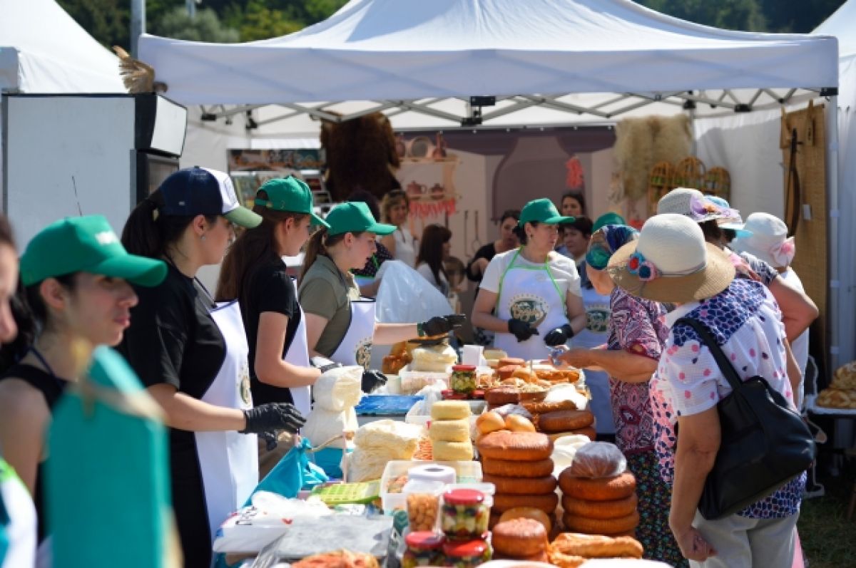 В горах Адыгеи открылся двухдневный фестиваль адыгейского сыра