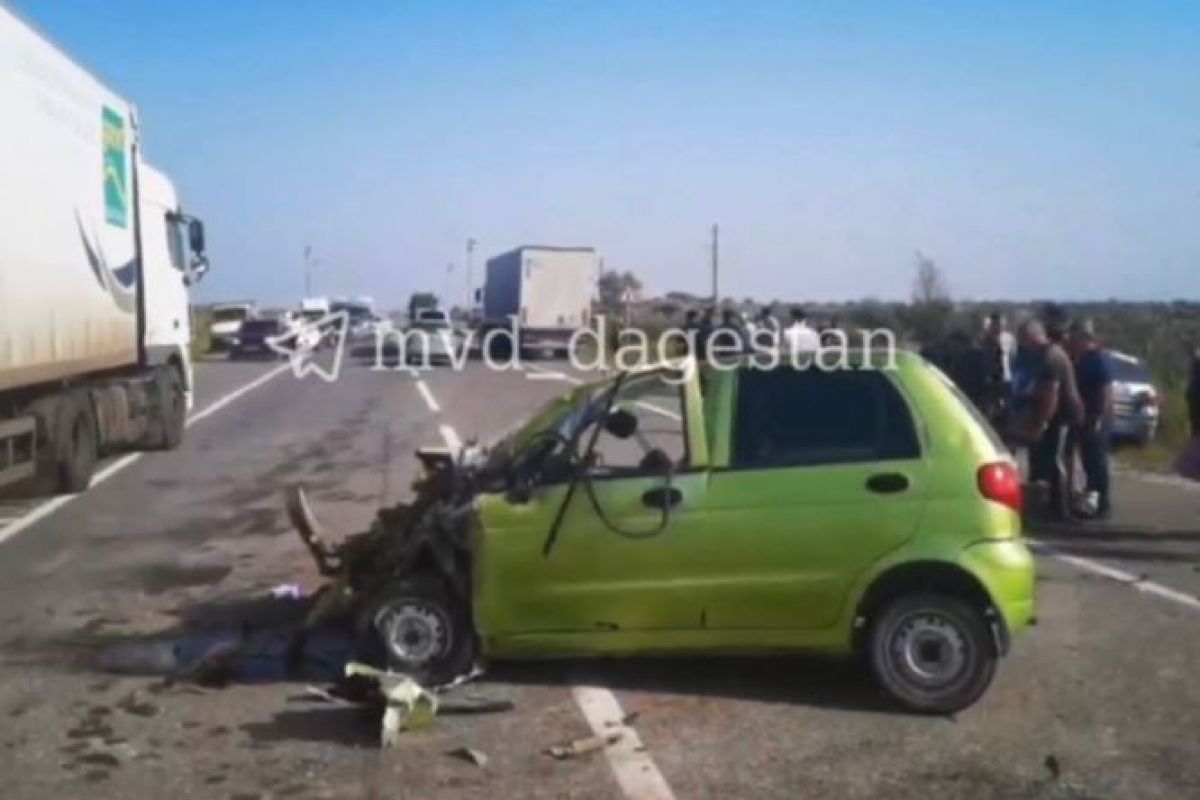 Автомобиль с детьми попал в ДТП в Дагестане, один из них погиб