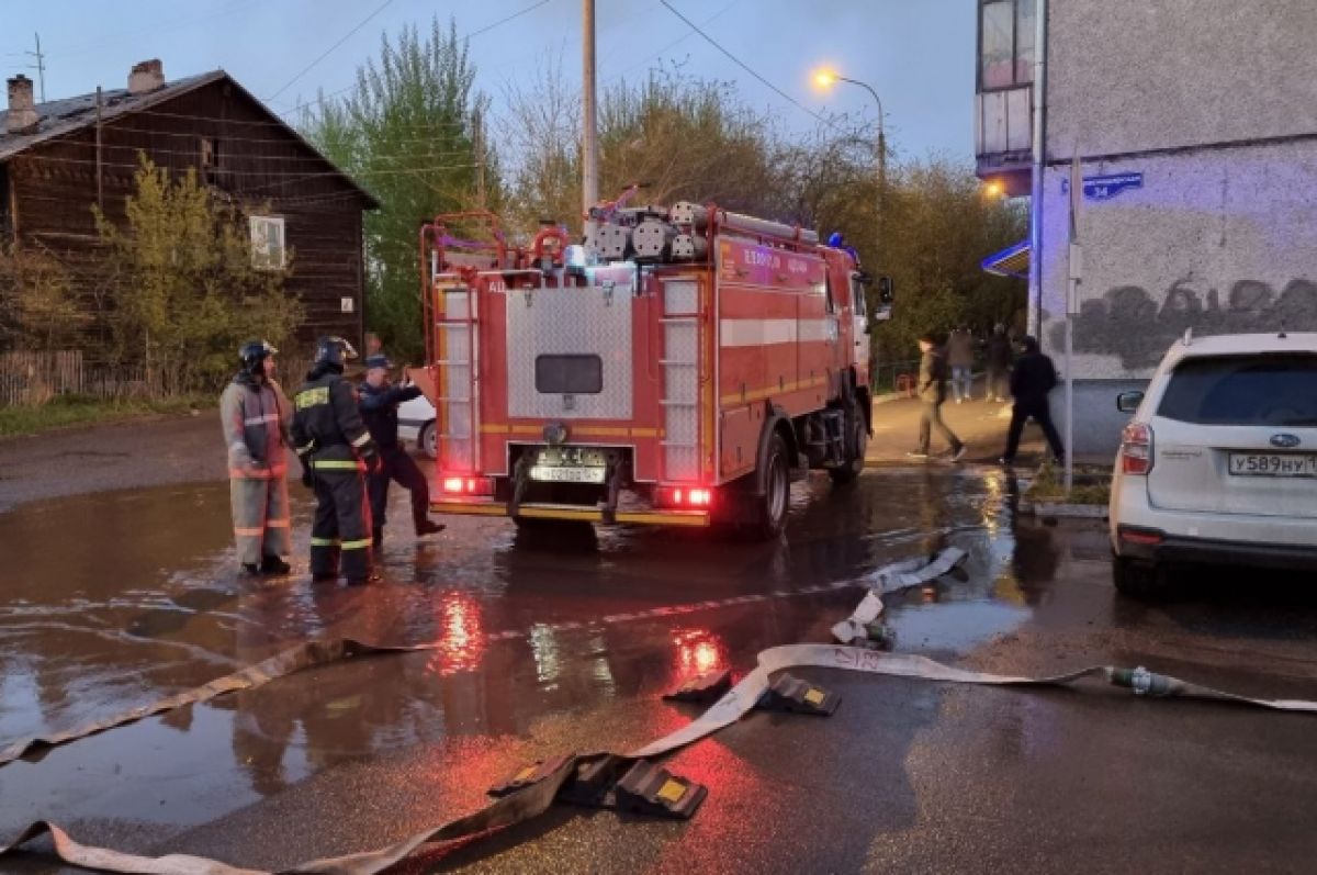 На трассе М-4 «Дон» в Горячем Ключе пожарные потушили горящий ресторан