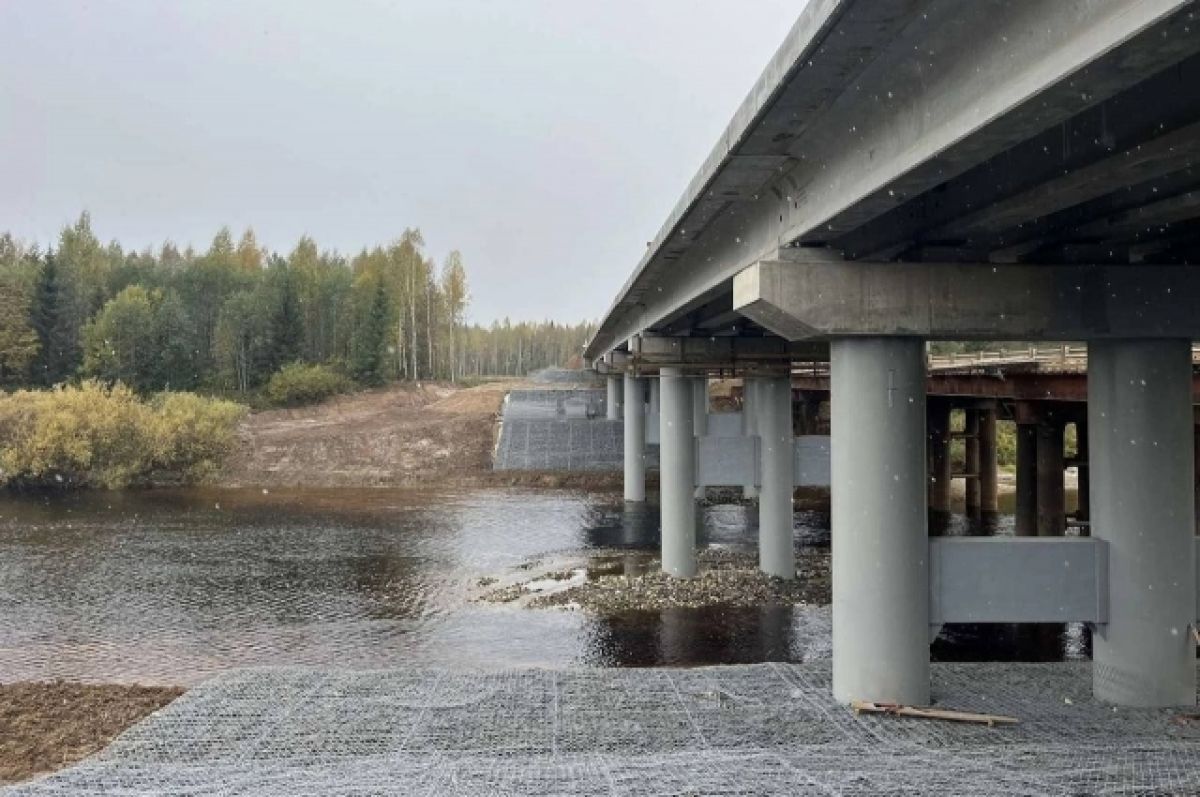 Мост через Устью в Архангельской области готов на 90%