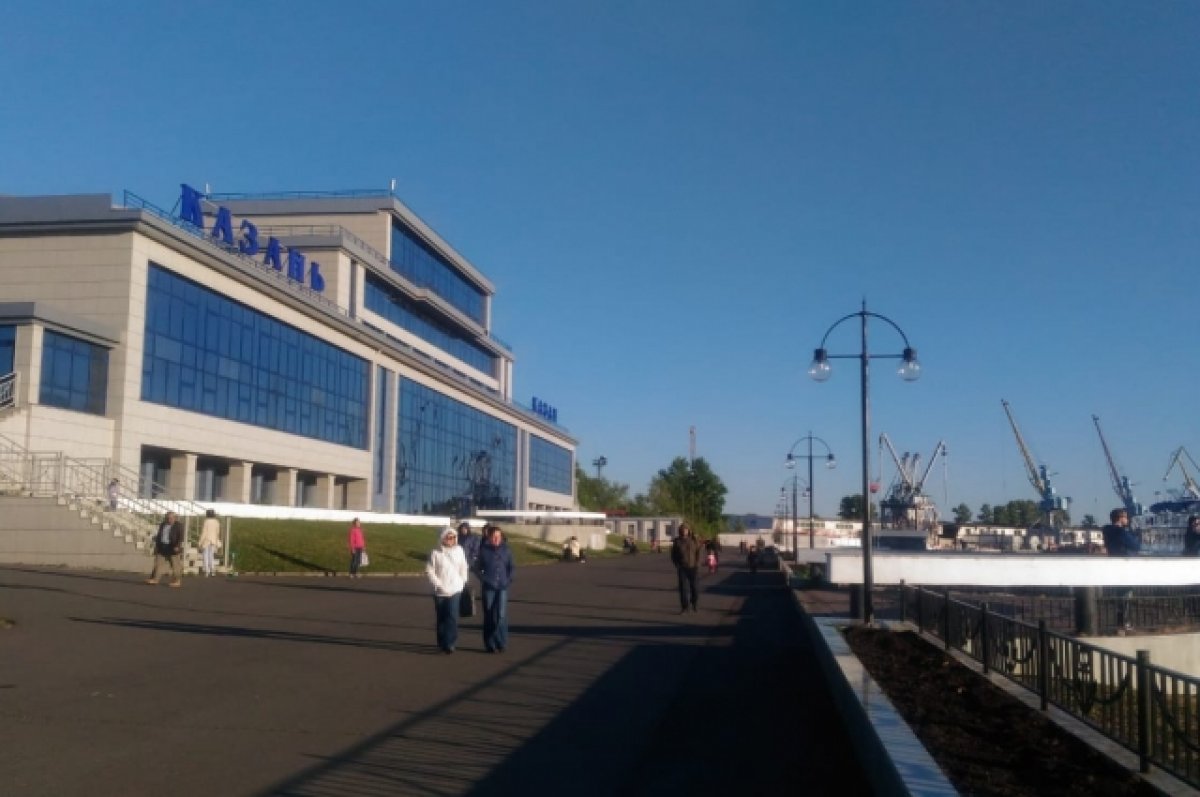 Причины засыпки Волги в районе речного порта Казани назвал горисполком
