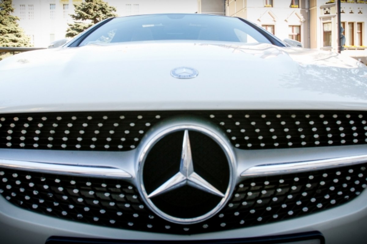 Mercedes-Benz    