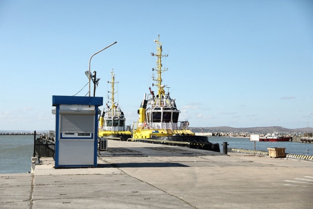 Более 22,5 тыс. пассажиров переправили паромами через Керченский пролив