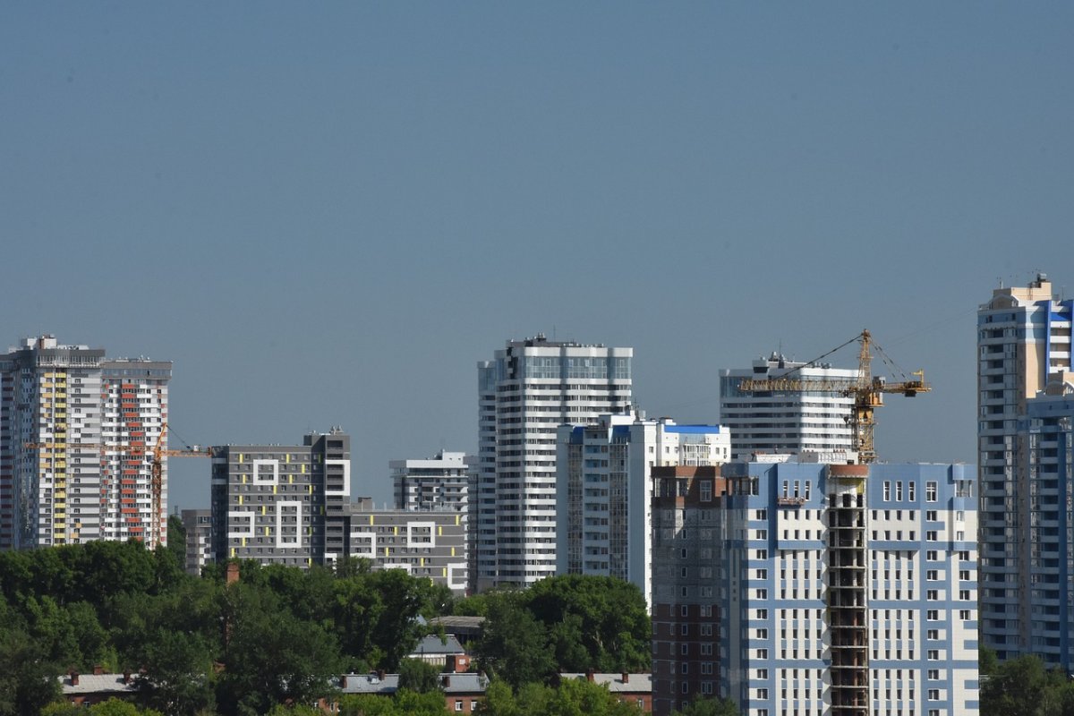 Новосибирск стал лидером среди миллионников по снижению цен на недвижимость