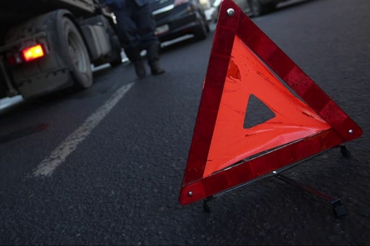 В результате ночного ДТП в Набережных Челнах погиб 27- летний водитель