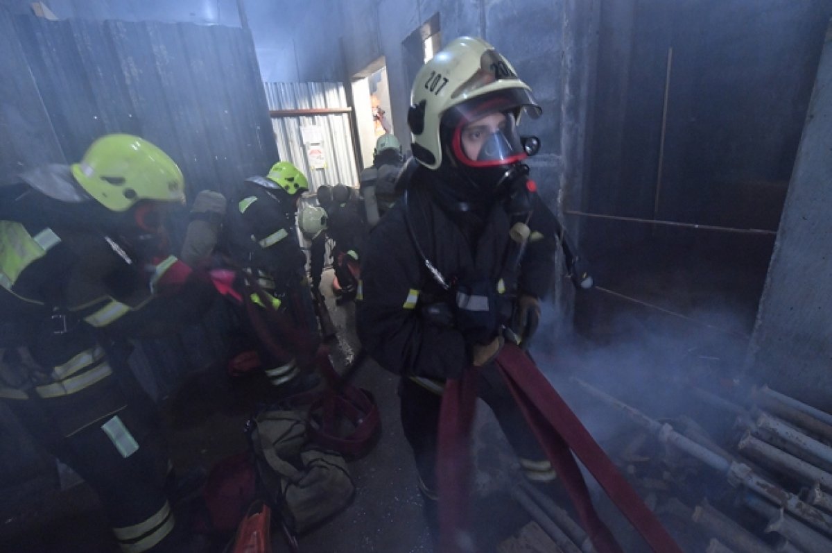 В Белгородской области произошел пожар на производственной базе