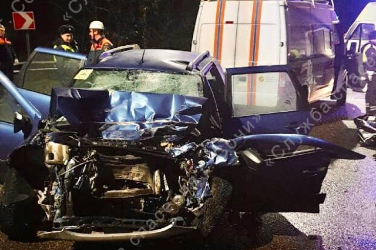 В ДТП большегруза с легковушкой в Сочи погиб водитель легкового автомобиля