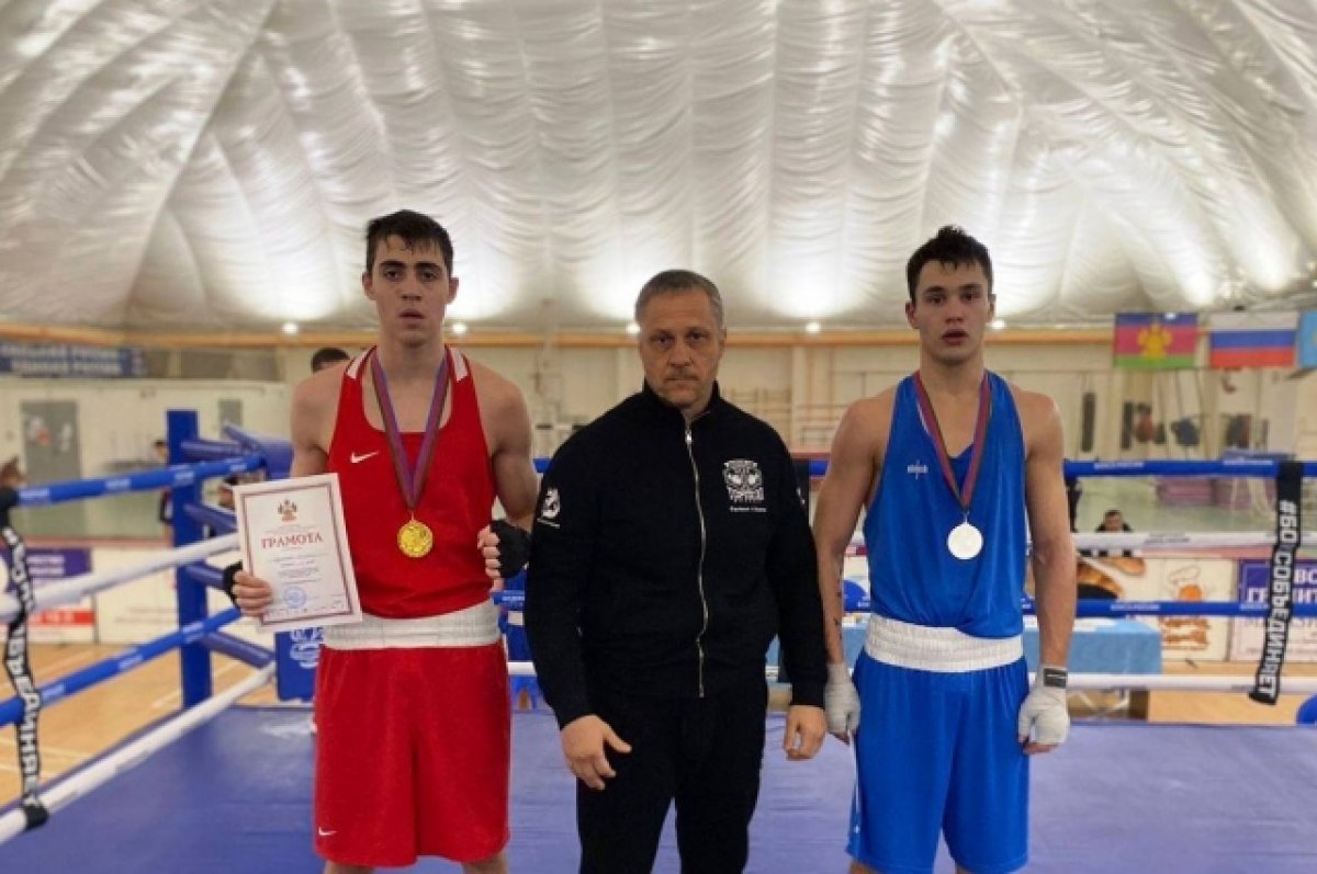 На Кубани боксеры завоевали по 9 золотых и серебряных медалей и 13 «бронз»