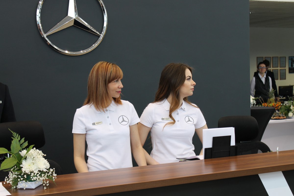 :  Mercedes-Benz     