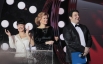 Актеры Нонна Гришаева, Олеся Судзиловская и Михаил Полицеймако (слева направо) на церемонии награждения лауреатов премии "Золотой орел" в Москве.