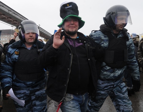 Призывы собраться на пикет у «Останкино» распространились по соцсетям вскоре после выхода фильма в эфир.