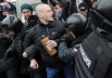 Первым о намерении собрать акцию протеста против НТВ заявил один из лидеров оппозиции Сергей Удальцов.