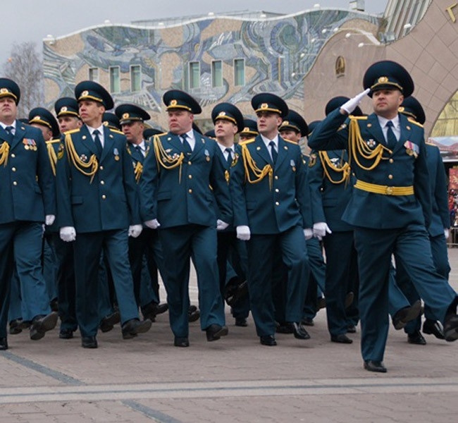9 мая парад Ханты-Мансийск<br><a href="http://www.ugra.aif.ru/" target=blank>Подробности - на сайте региона</a>