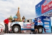Ё-мобиль экипажа российского автогонщика Желудова Александра на открытии ралли-рейда "Шелковый путь" на Красной Площади.