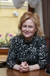 Дарья (Агриппина) Донцова узнала, что у нее рак груди, в 44 года. Она перенесла операцию и химиотерапию, во время лечения в больнице написала шесть романов.