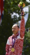 Легкоатлет Сергей Кидряпкин установил новый олимпийский рекорд в спортивной ходьбе на дистанции 50 км