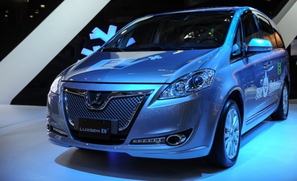 Автомобиль Luxgen7 MPV EV+