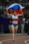 Российская спортсменка Елена Паутова после финиша в забеге на 1500 м в соревнованиях по легкой атлетике среди женщин на ХIV летних Паралимпийских играх в Лондоне. Елена Паутова завоевала золотую медаль.