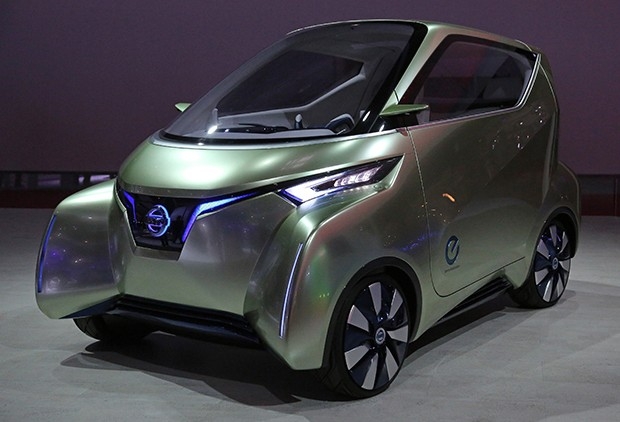 Nissan Pivo 3