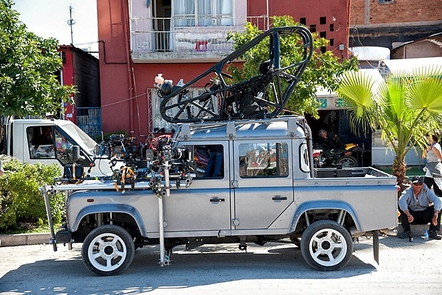 Land Rover Defender 110 Double Cab Pick Up 2 в "Координаты "Скайфолл"