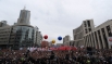 Участники акции "Марш миллионов" на проспекте Академика Сахарова в Москве.