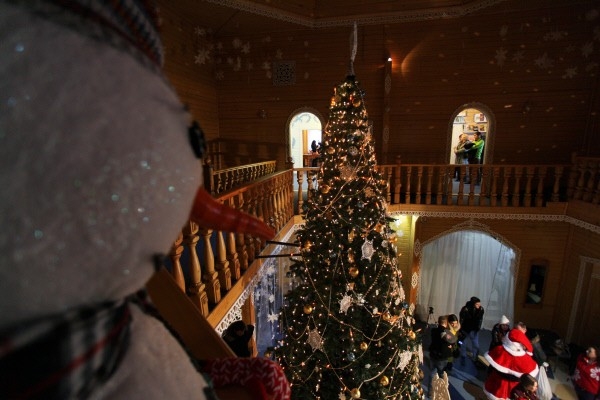 Новогодняя Елка в резиденции Деда Мороза в Великом Устюге.