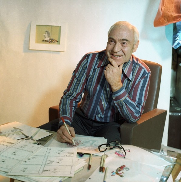 <b>Федор Хитрук</b><br>(1917-2012)<br>аниматор<br>“Все-таки аниматоры — это маленькие боги, они создают образ и вдыхают в него
жизнь”, - говорил Хитрук в интервью. Папа “Винни-Пуха” и “Бонифация”, автор
мультфильмов “Фильм, фильм, фильм”, “История одн