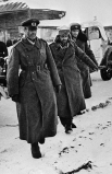 Генерал-фельдмаршал Паулюс (слева) и члены его штаба, сдавшиеся в плен.