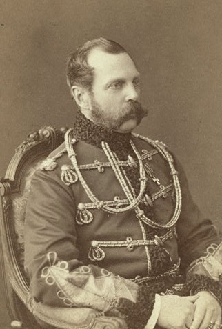 Александр II. Сын Николая I, активно проводил политические реформы и был убит в результате теракта народовольцев. Годы жизни: 1818 – 1881 (62 года). Годы правления: 1855 – 1881.