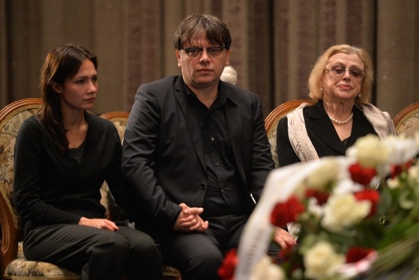 Сын П.Тодоровского, режиссер Валерий Тодоровский с супругой Евгенией и вдова П.Тодоровского Мира