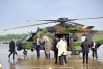 Министр обороны Франции Клод Бартолон прибыл на авиасалон на вертолете