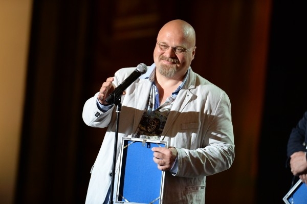 Режиссер фильма «Небесные Жены Луговых Манн» Алексей Федорченко (приз Гильдии киноведов и кинокритиков)