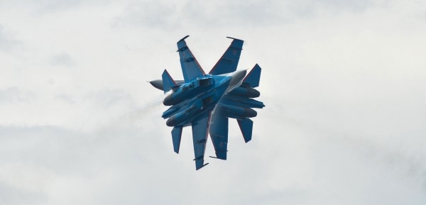 Показательные выступления авиационной группы высшего пилотажа «Русские Витязи»
