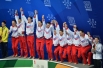 Команда России, завоевавшая золотые медали в соревнованиях по синхронному плаванию