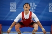 Сурохмат Бин Сувито Виджой (Индонезия) во время соревнований по тяжелой атлетике среди мужчин в весовой категории до 56 кг.