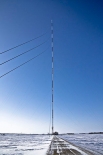 Третье место в рейтинге самых высоких зданий занимает башня KVLY-TV, построенная в Северной Дакоте в 1963 году. Её официальная высота - 628 метров. 