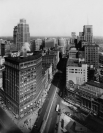 1931 г. Многие здания и особняки города были построены в конце XIX — начале XX веков, когда для Детройта наступил «золотой век». В то время его называли «Парижем Запада» за роскошную архитектуру.