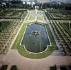 Парк был торжественно открыт в августе 1723 года, к этому времени уже действовала часть фонтанов.