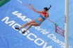 Российская спортсменка Елена Исинбаева в финальных соревнованиях по прыжкам с шестом среди женщин на чемпионате мира по легкой атлетике в Москве.