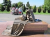 В Беслане на территории мемориального кладбища «Город ангелов» есть памятник и погибшим бойцам спецназа, которые освобождали из школы детей. Автором этого мемориала является Алан Калманов.