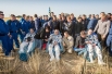 На борту аппарата находились астронавт NASA Крис Кэссиди (слева), а также российские космонавты - командир экипажа Павел Виноградов (в центре) и лётчик-инженер Александр Мисуркин.